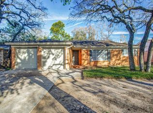 404 W Cheryl Ave, Hurst, TX 76053