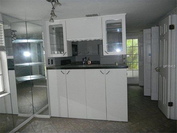 3rd image of 2215 Fox Chase Blvd