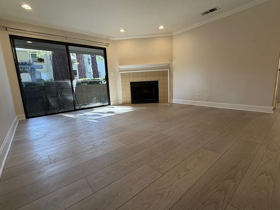 1665 Braddock Ct