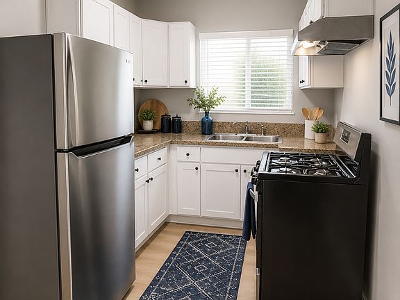 2nd image of 539 E Dayman St #541-B