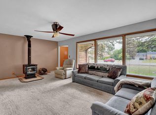15465 Carpenter Rd, Brookfield, WI 53005