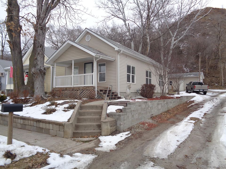 1st image of 514 N 1st St