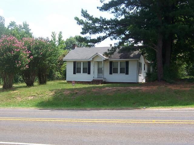 1st image of 209 S Boggie St