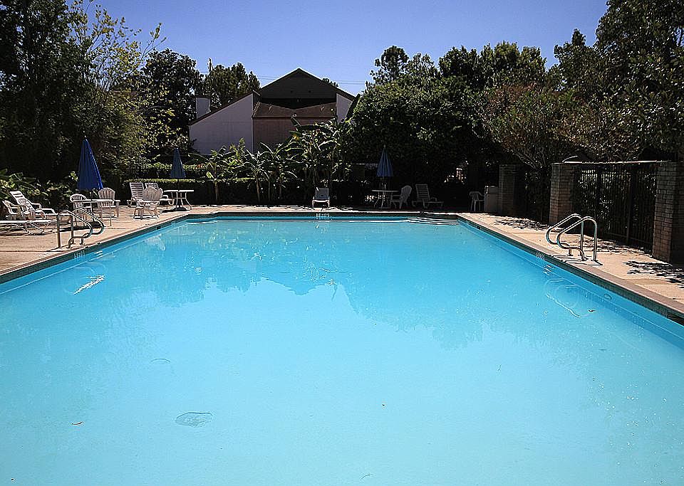 1st image of 10051 Westpark Dr APT 200