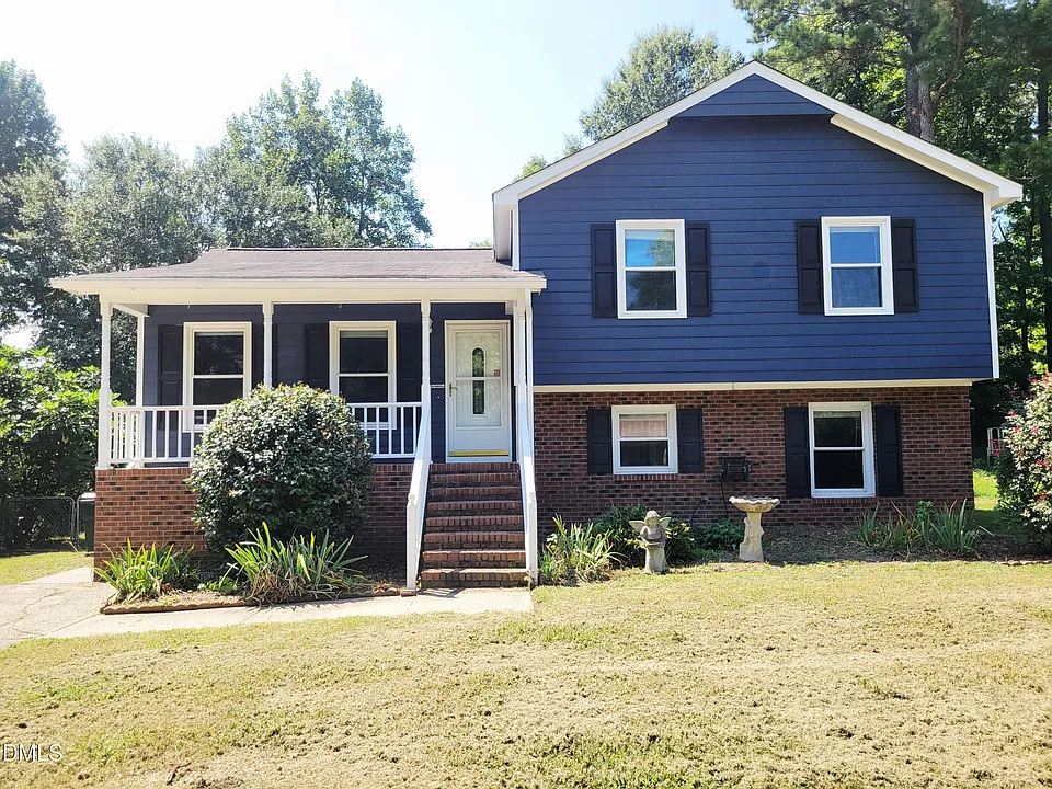 106 Saddle Ridge Ct