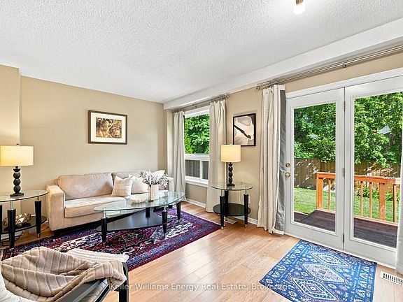 3rd image of 36 Longwood Ct