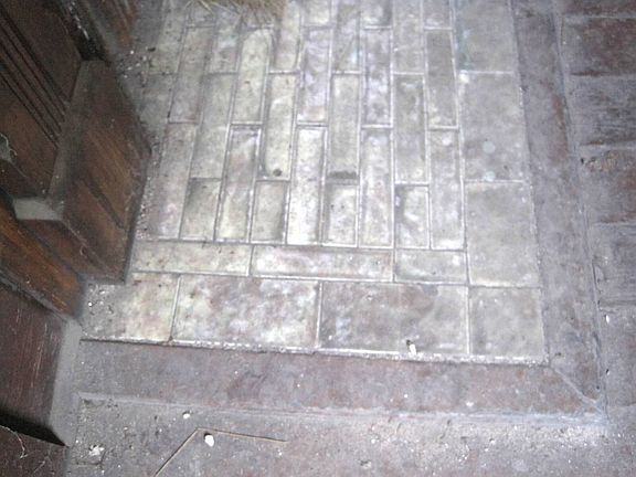 3rd image of 622 Deery St