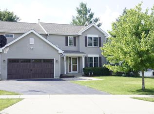 160 Barnes Rd, Elgin, IL 60124