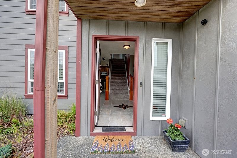 5th image of 32500 G St