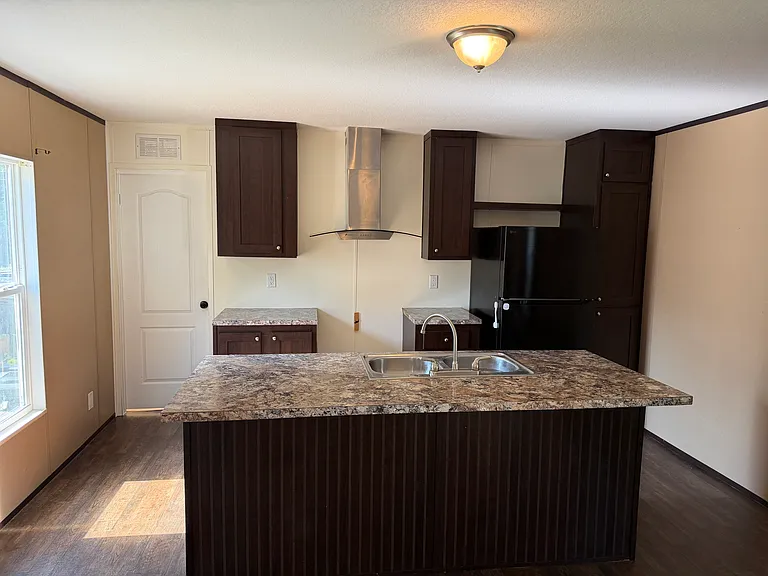 80 Polk St — Photo 1