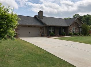 657 High Meadow Dr, Jefferson, GA 30549