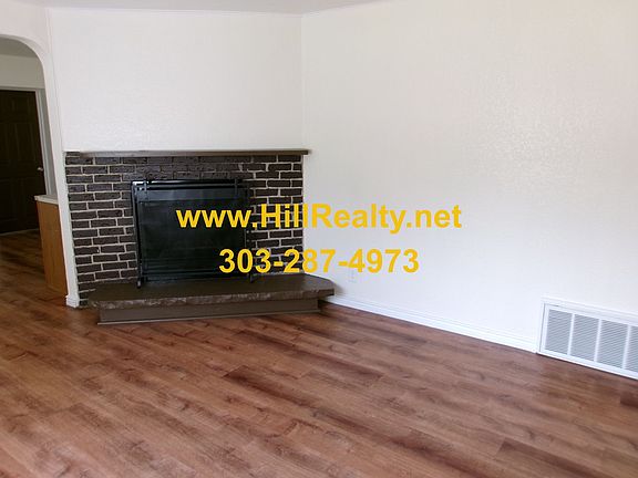 3rd image of 1441 Rowena St