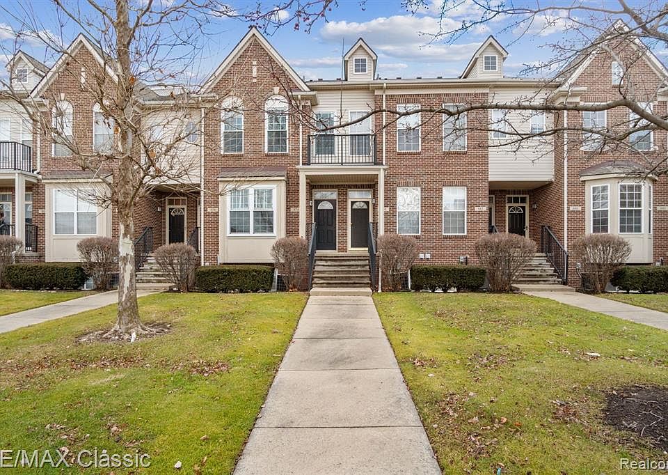 1st image of 874 Summerfield Dr