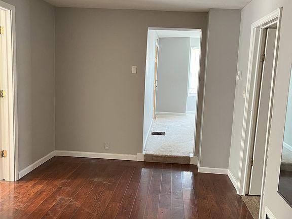 4th image of 13 Main St #1