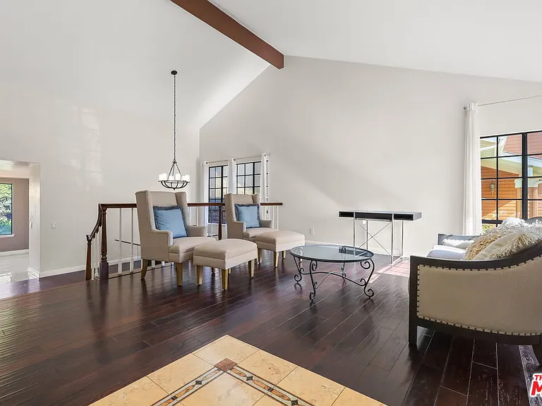6501 Bradley Pl — Photo 4