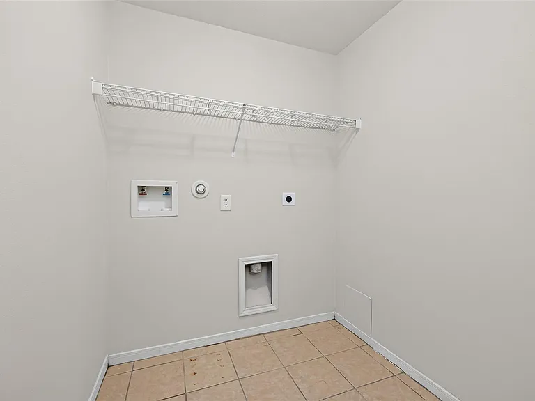 17230 Hollow Sands Ct — Photo 24