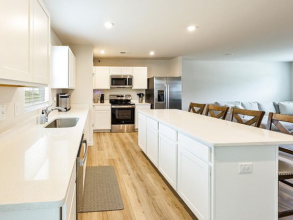 5th image of 4468 Captain Falls Dr