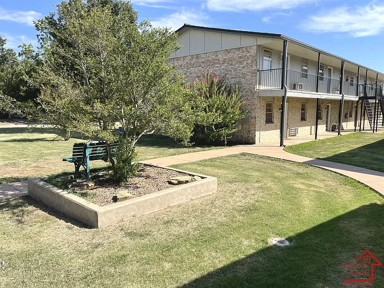 Amber Apartments — Photo 42