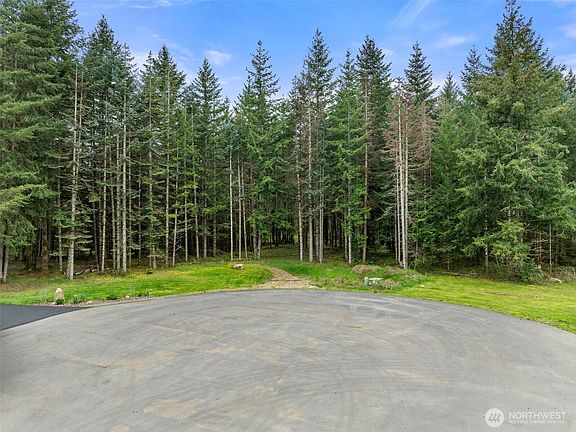 2nd image of 14439 Kayson Lane SE