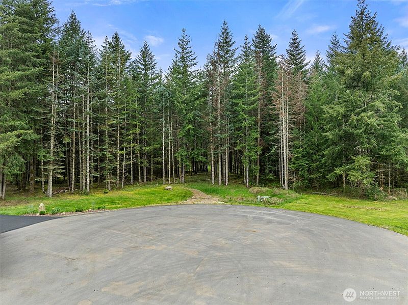 2nd image of 14439 Kayson Lane SE