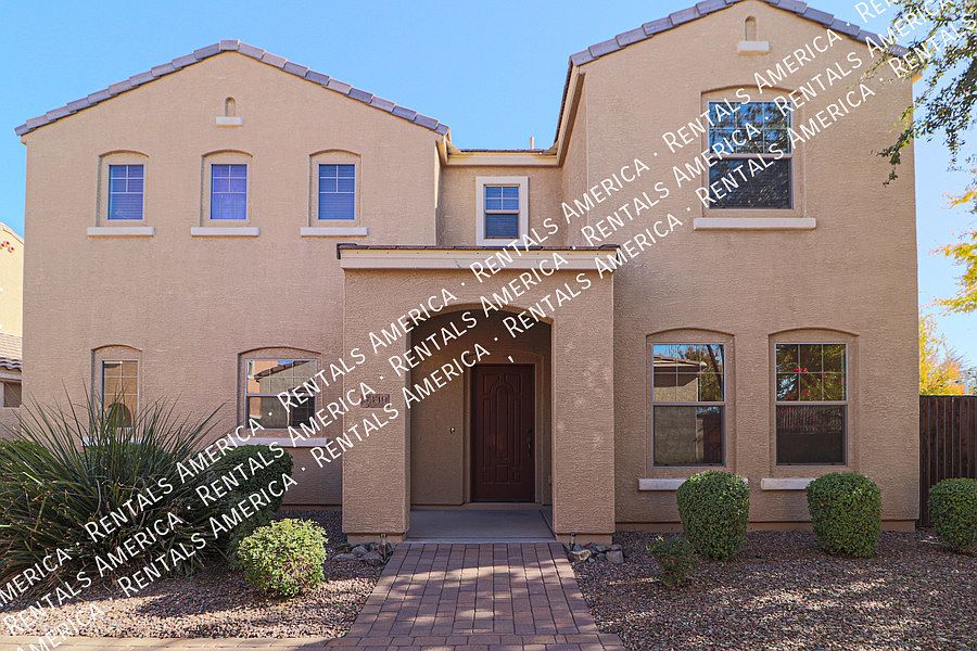 1st image of 3349 E Loma Vista St