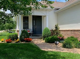 251 Pigeon Dr, Lake Saint Louis, MO 63367