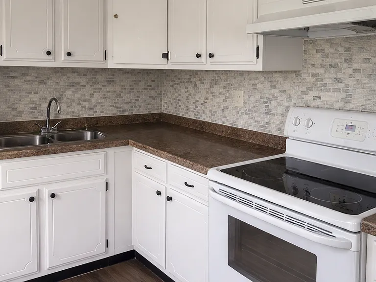 1114 Melrose Ct #3 — Photo 6