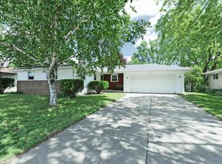 2700 N Meade St, Appleton, WI 54911