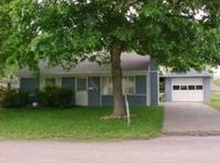 2221 Maple St, Saint Joseph, MO 64507