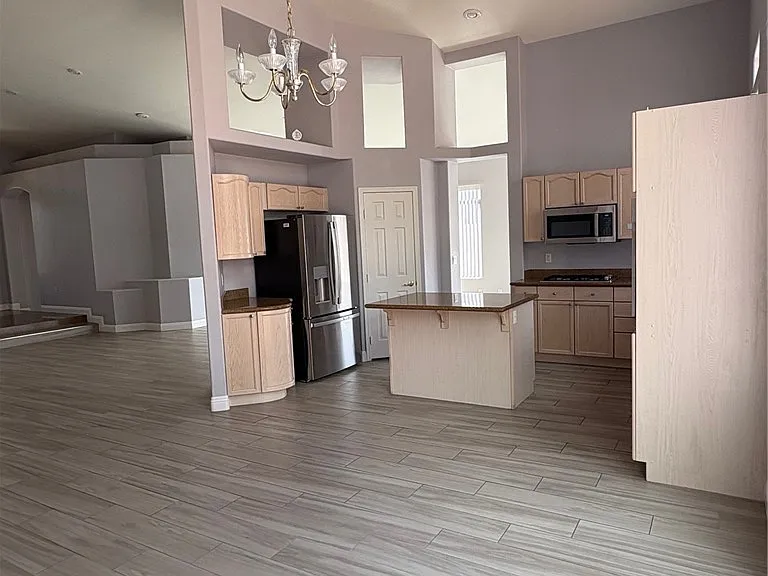 8727 Stockholm Ave — Photo 8