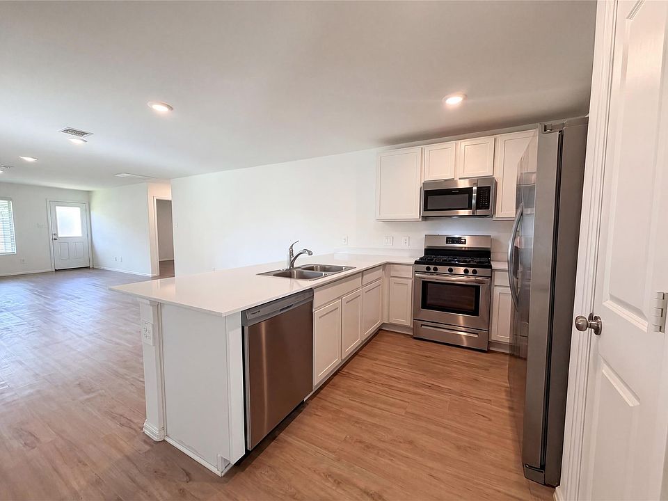 1st image of 24114 Maple Turn Ln