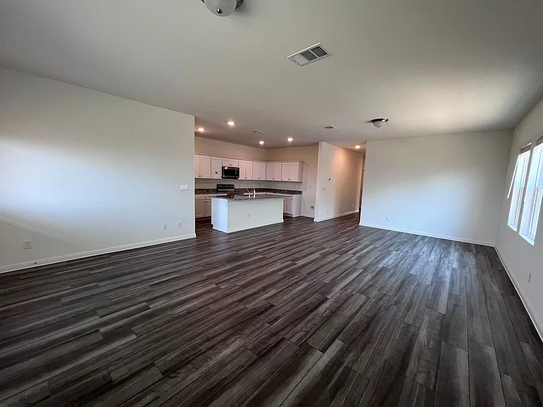 130 Rubrum Rd — Photo 11