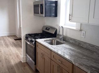 1212 W Rockland St #1R, Philadelphia, PA 19141