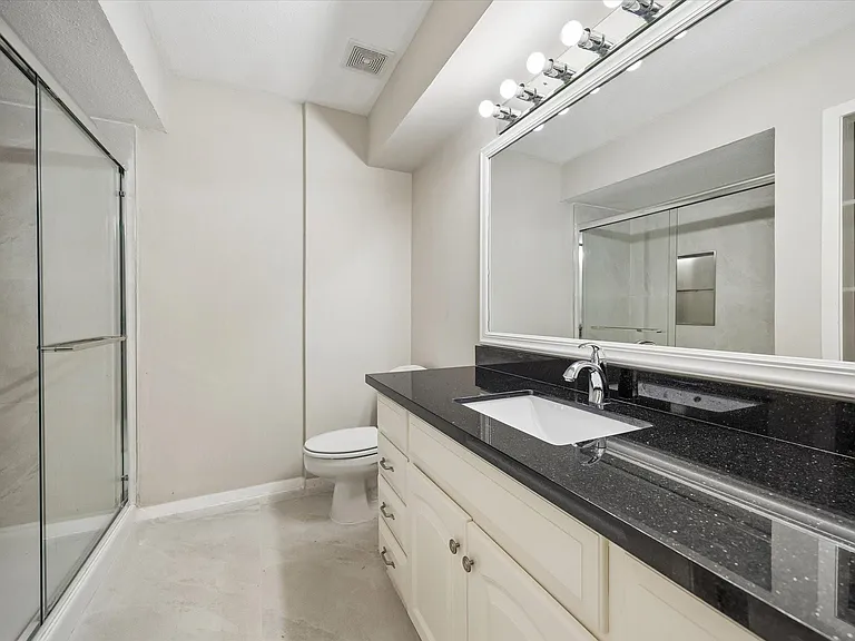 14201 Misty Meadow Ln — Photo 24