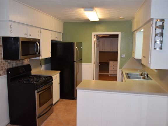 4th image of 5190 Dawn Dr