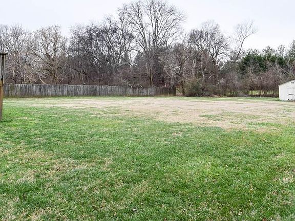 3rd image of 566 Hollerman Ln