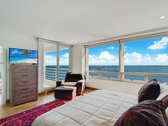 5th image of 1541 Brickell Ave #A-3902