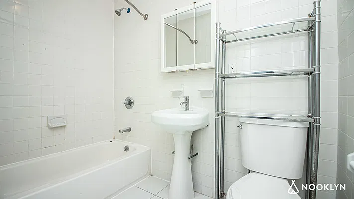 Rented by Nooklyn NYC LLC | media 13