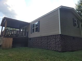 1616 Bolt Rd, Fairdale, WV 25839