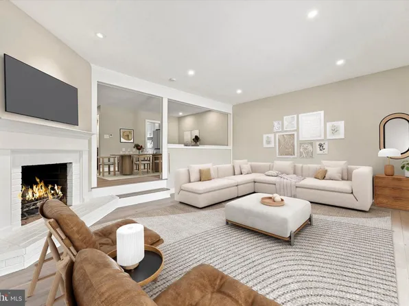 633 E Main St Unit B7, Moorestown, NJ 08057