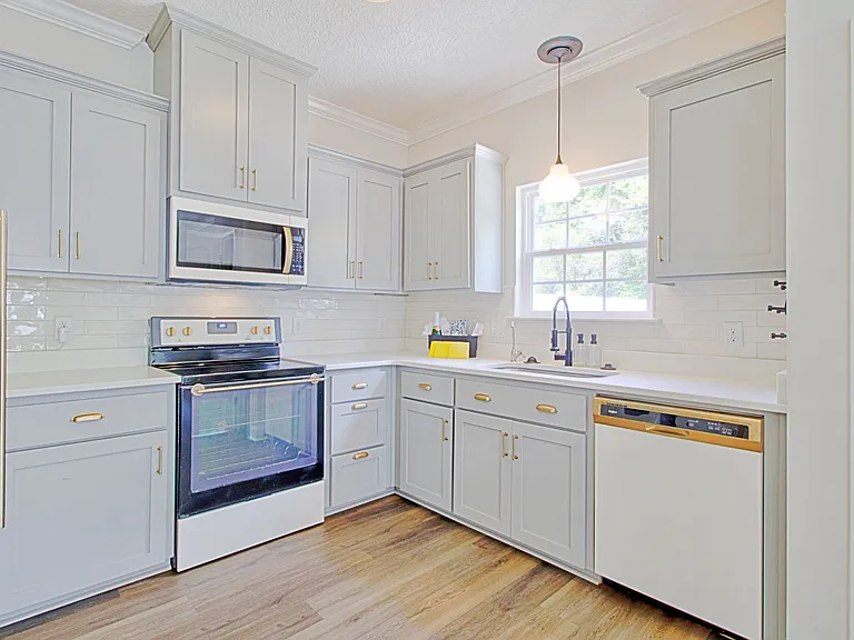1211 Cypress Fall Cir — Photo 38