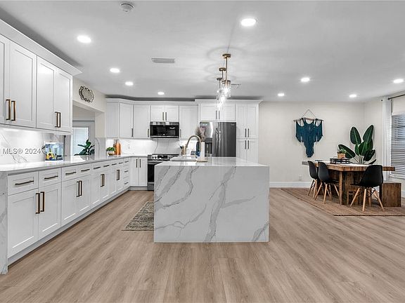 5th image of 8743 SW 50th Pl
