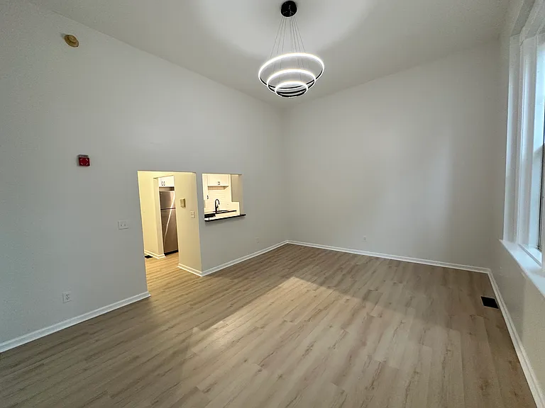 97 South Ave #8 — Photo 8