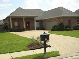 321 Bullock Cir, Richland, MS 39218