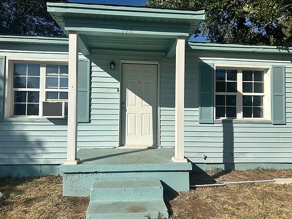 3rd image of 1911 NW Baldwin Ave