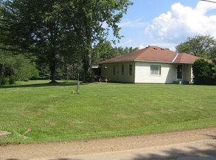 3017 E Valley Rd, Smethport, PA 16749