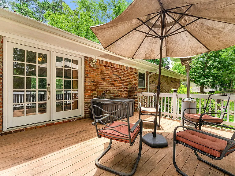 2895 Shelly Dr SW — Photo 20