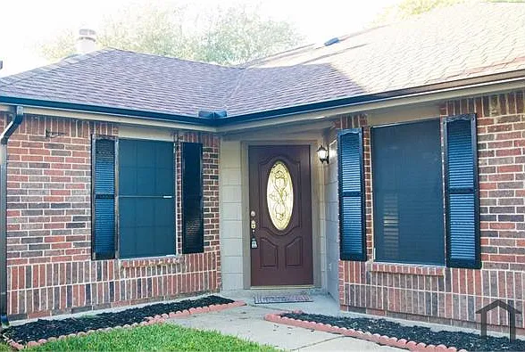 3 bed, 1500 sqft, $2,395 — Photo 2