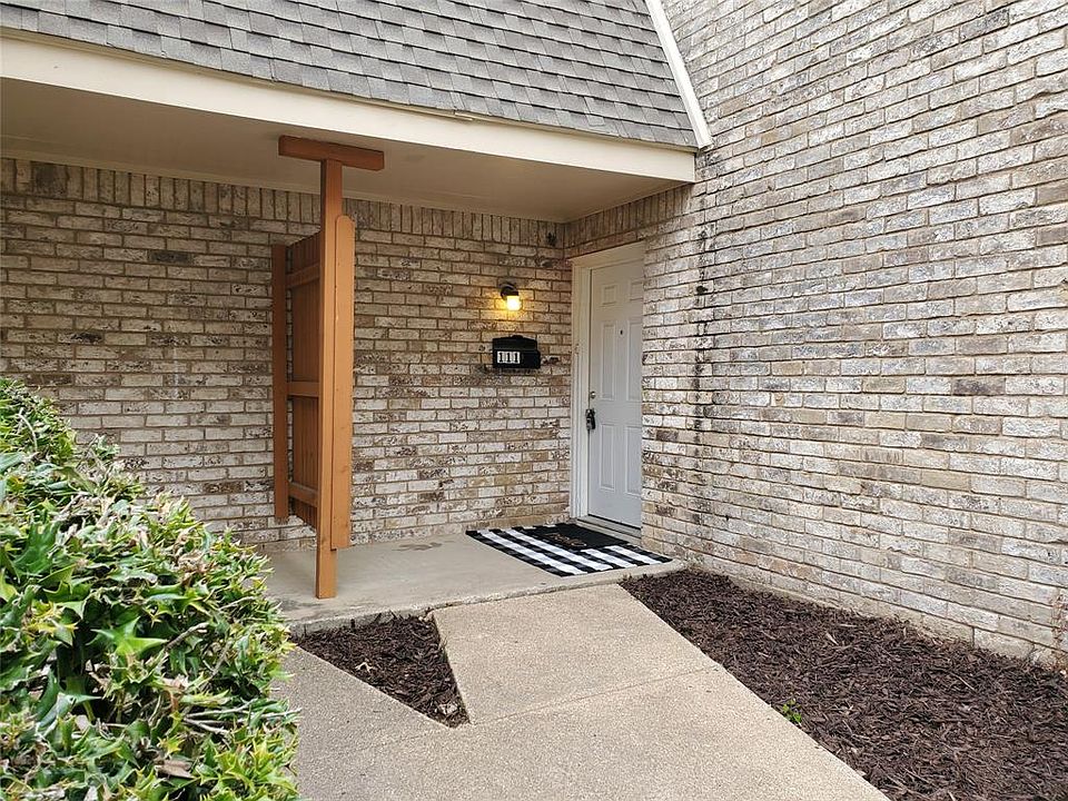 1st image of 111 Trellis Pl #111