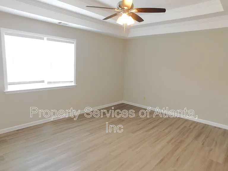 6431 Shadow Ct — Photo 18